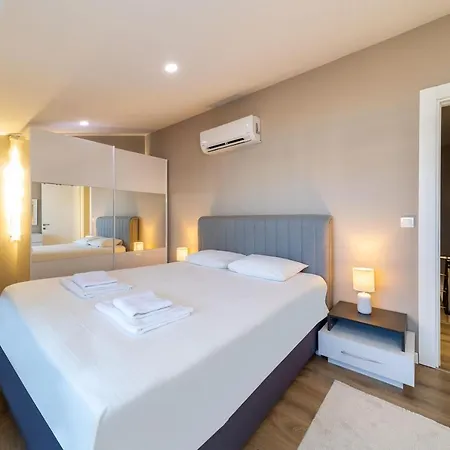 公寓 Modern & With Shared Pool In Colorful Muratpasa *